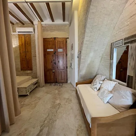 Apartment Dream Big With Jacuzzi And Terrace In Ruzafa Valencia